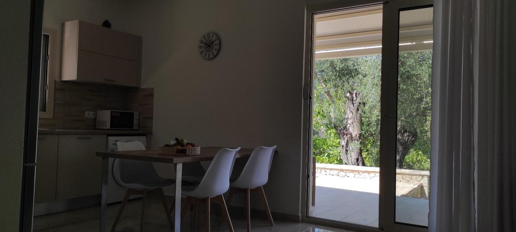 Apartament Eleni *