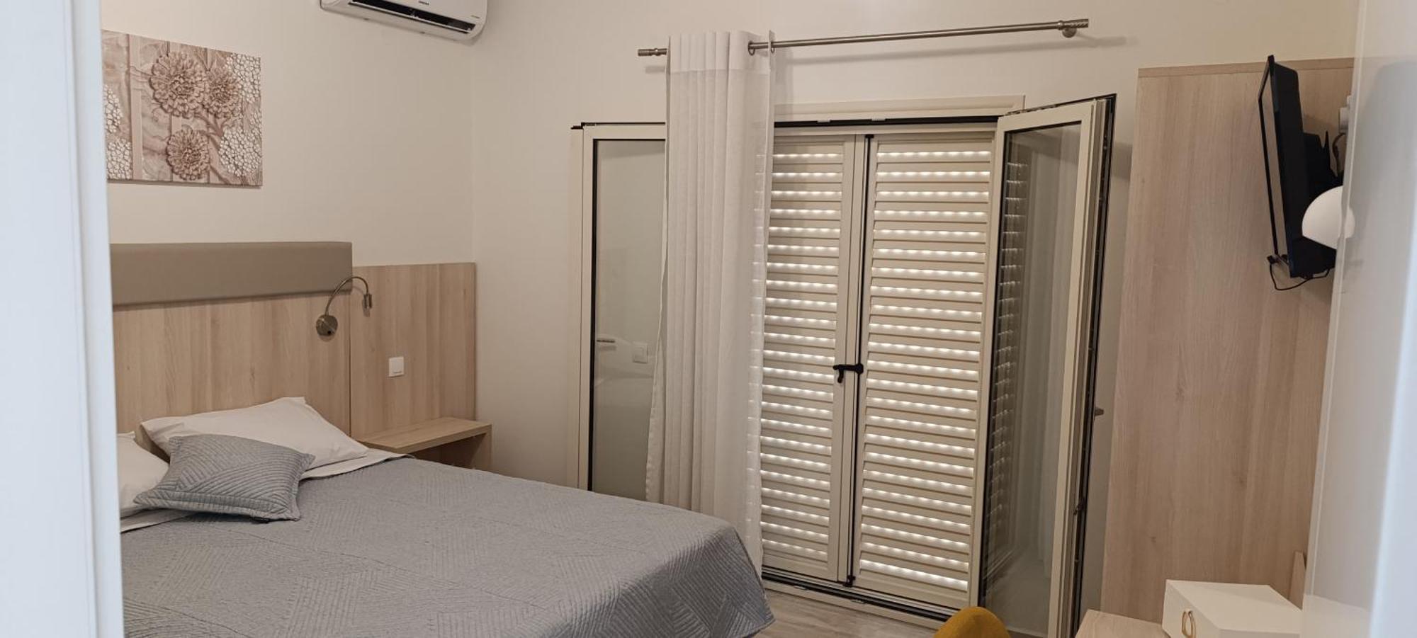 Eleni Apartament *